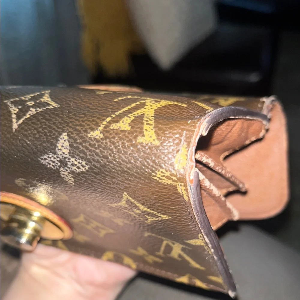 Louis Vuitton Monogram Turnlock Wallet
